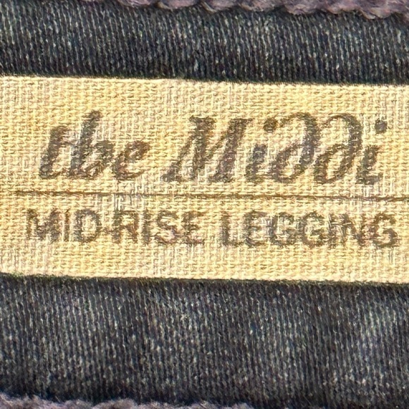 AG Adriano Goldschmied the Middi Midrise Legging size 30 R - Picture 4 of 11